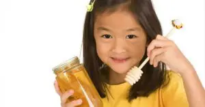 Read more about the article Why is Honey Good for Your Kids?